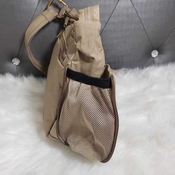 Travelon Anti-Theft RFID-Blocking Cross-Body Bag - Picture 11 of 14